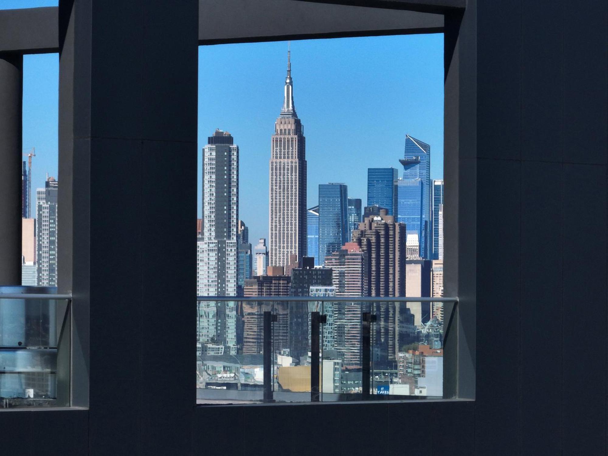 Holiday Inn Express Long Island City E - New York By Ihg Экстерьер фото