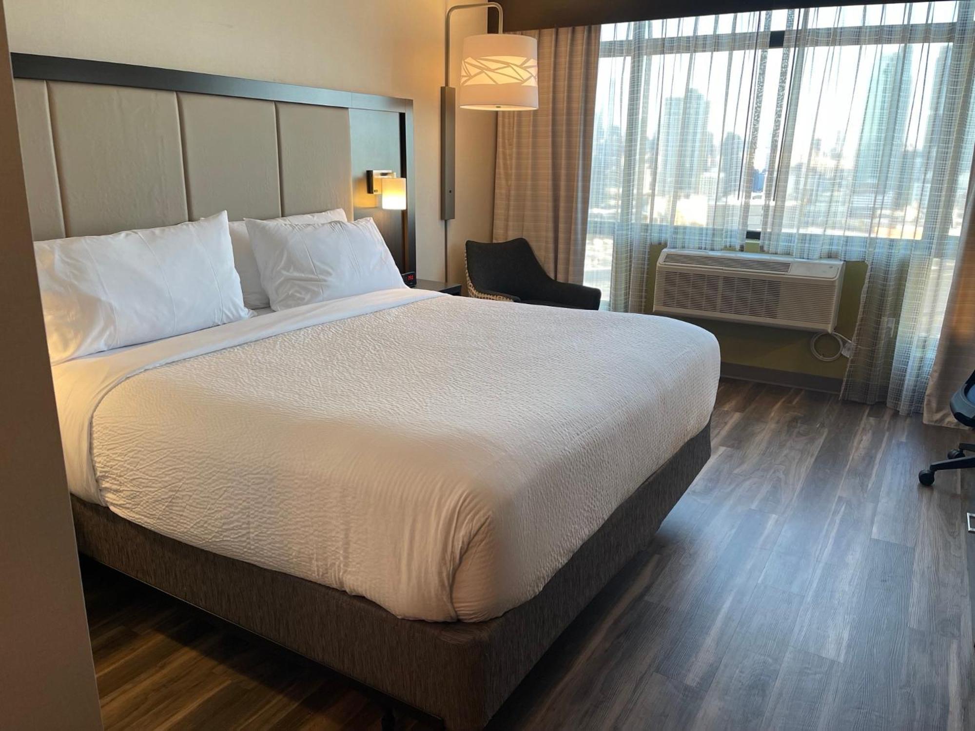 Holiday Inn Express Long Island City E - New York By Ihg Экстерьер фото