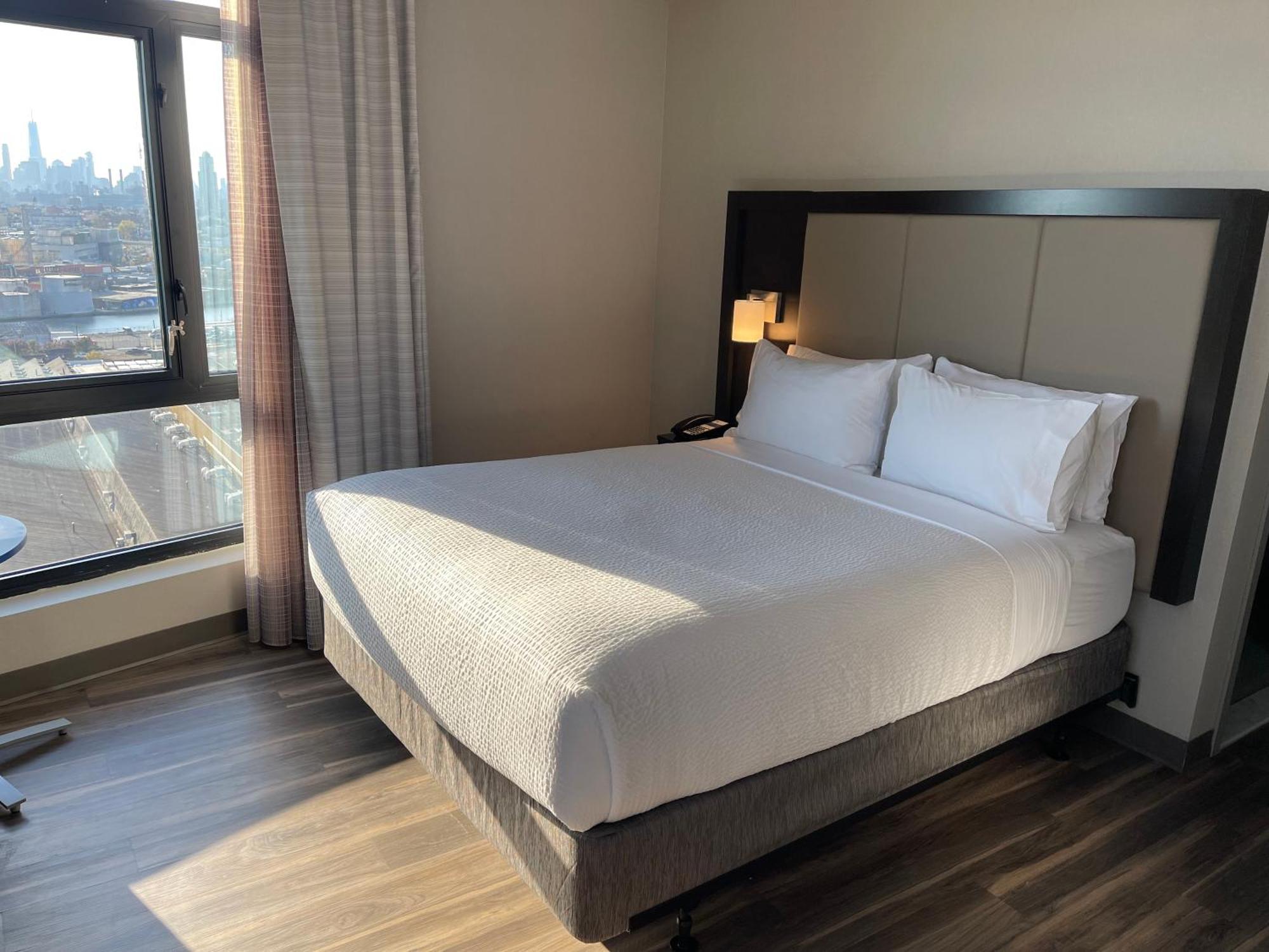 Holiday Inn Express Long Island City E - New York By Ihg Экстерьер фото